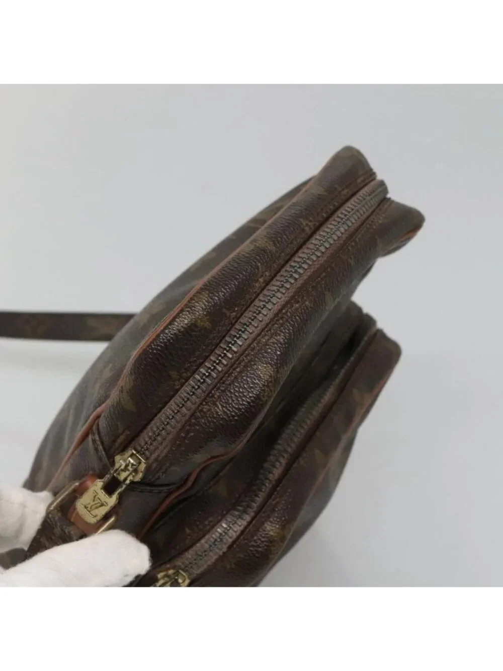 LOUIS VUITTON pre owned